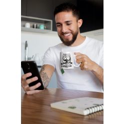 Minden férfi Egyenlőnek születik...Kondisok bögre