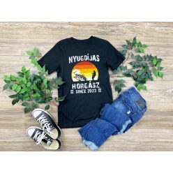 Nyugdíjas horgász férfi póló – Modern dizájn