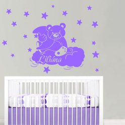 Macika felhőn csillagokkal névvel falmatrica