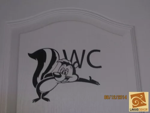 Wc dekoráció 5, borz ajtó matrica