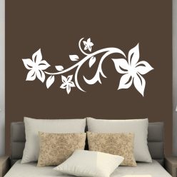   Indás virág falmatrica – Elegáns és varázslatos fali dekoráció hálószobába
