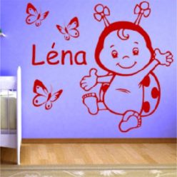 Katicalány pillangókkal gyerekszoba falmatrica