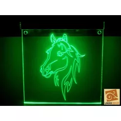 LED tábla lovas