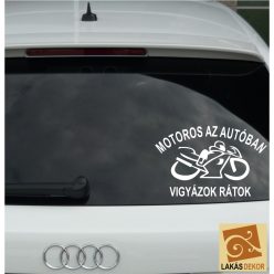 Motoros az autóban Autómatrica