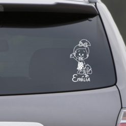 Kislányka macival autósmatrica