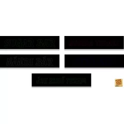 Ledtábla, egyedi nevek, körvonalas gravírozással