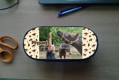 Lovas tolltartó saját képpel