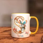 Monogrammos pillangós bögre – egyedi névvel, kistündéreknek tervezve
