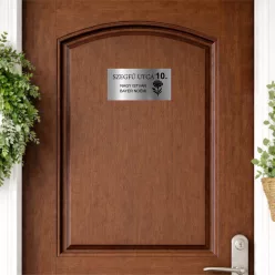    Gravírozott ajtó-postaláda tábla (SZEGFŰ MOTÍVUMMAL) - UV álló műanyagból