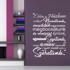   Ebben a házban sokat nevetünk – inspiráló családi falmatrica idézettel (7. változat)
