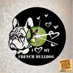 Francia bulldog szívekkel