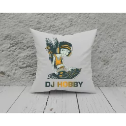 2. Dj egyedi párna egyedi névvel