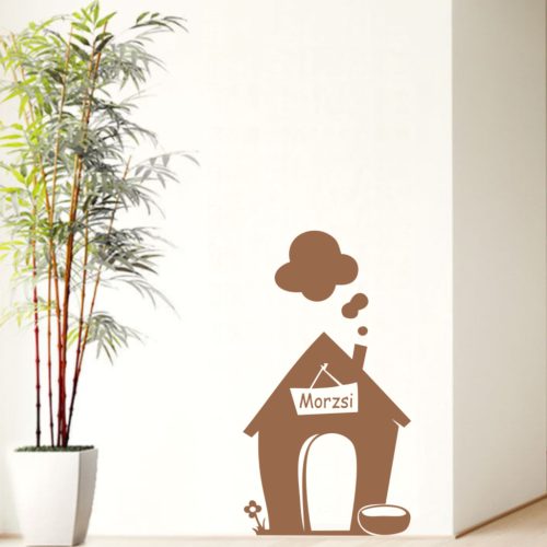 Személyre Szabható Kutyaházas Falmatrica