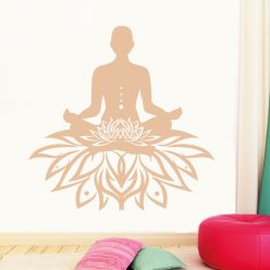 Lótuszvirág meditálóval falmatrica