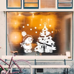   Karácsonyi ablakmatrica hóemberrel és feldíszített karácsonyfával