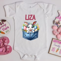   Zsebi Nyuszi– Névre Szóló Húsvéti Baba Body Farmerzseb Mintával