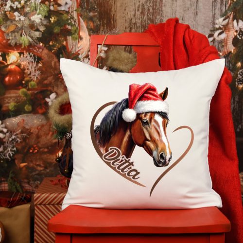 Szívdobbanás karácsonyi lovas párna névvel – tökéletes ajándék lóimádóknak
