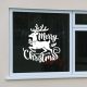 Karácsonyi ablakmatrica rénszarvassal és „Merry Christmas” felirattal
