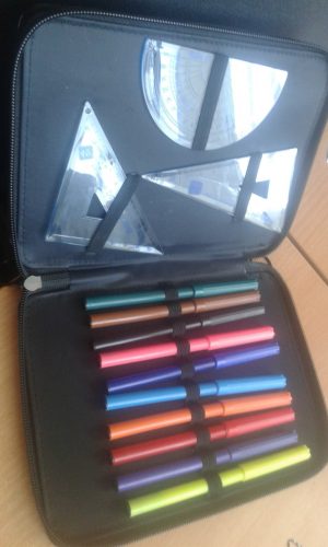 Unicornisos töltött tolltartó 