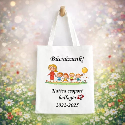 Egyedi búcsúzó vászontáska óvónéninek – személyre szabható névvel és évszámmal