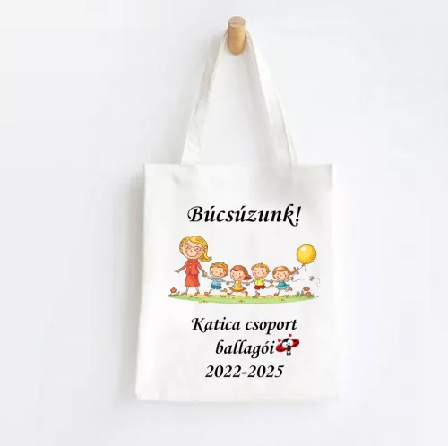 Egyedi búcsúzó vászontáska óvónéninek – személyre szabható névvel és évszámmal