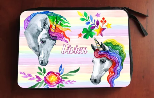 Unicornisos töltött tolltartó névvel