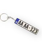 Rendszám kulcstartó egyedi szöveggel