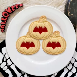   Halloween tökös denevér linzer kiszúró – sütikinyomó