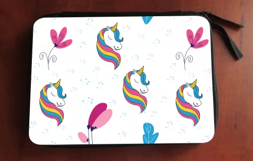 6. Unicornisos töltött tolltartó